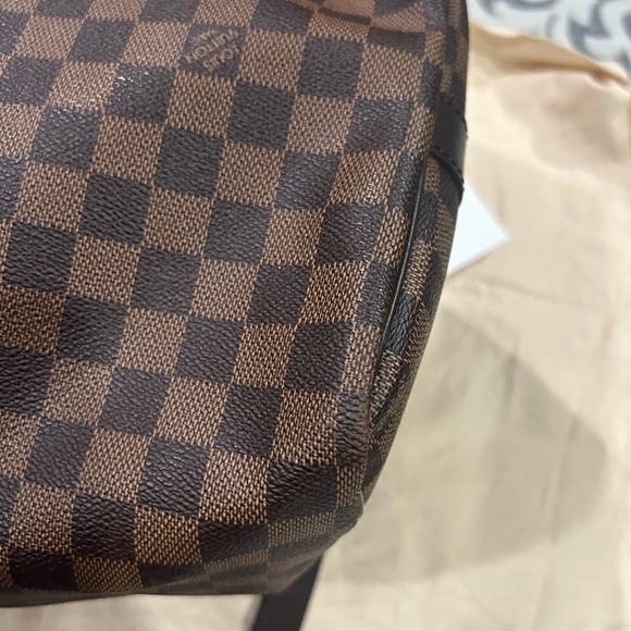 Authentic Louis Vuitton Keepall 45 - Picture 8 of 14